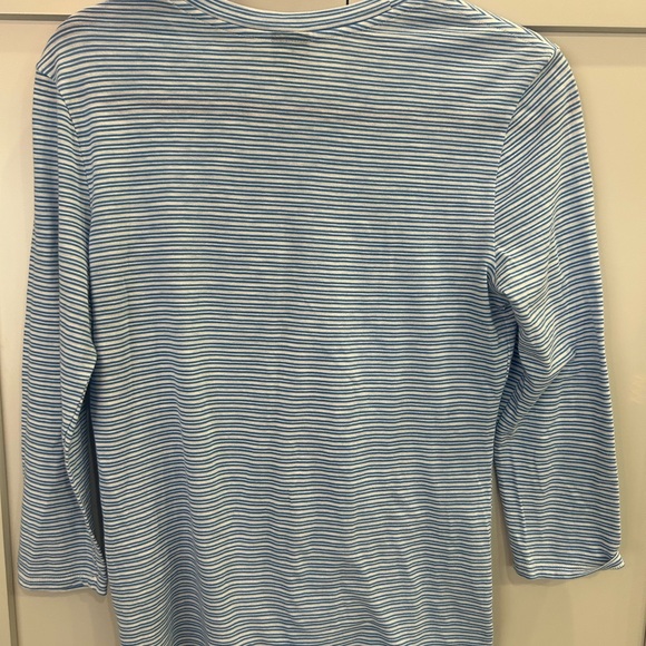 Patagonia Blue and White Striped 3/4 Sleeve soft Tee - Picture 3 of 3